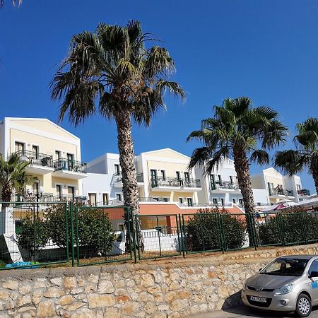 Camari Garden Hotel Apartments Йерані Екстер'єр фото