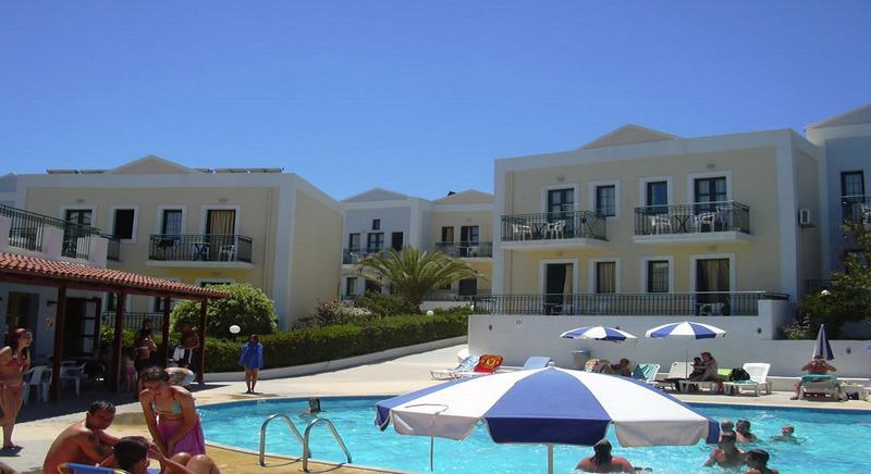 Camari Garden Hotel Apartments Йерані Екстер'єр фото