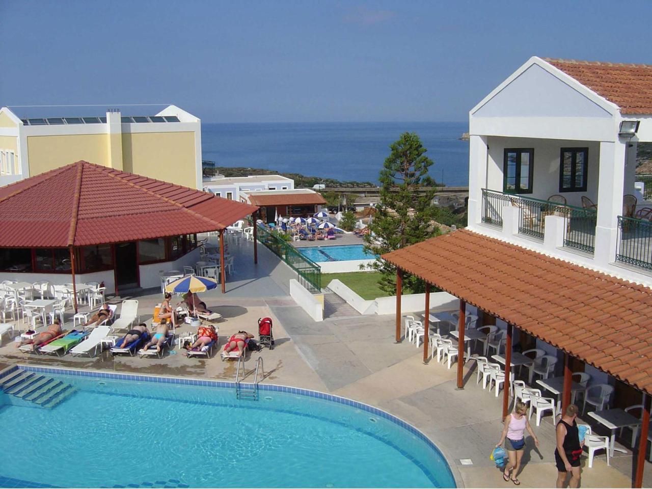 Camari Garden Hotel Apartments Йерані Екстер'єр фото