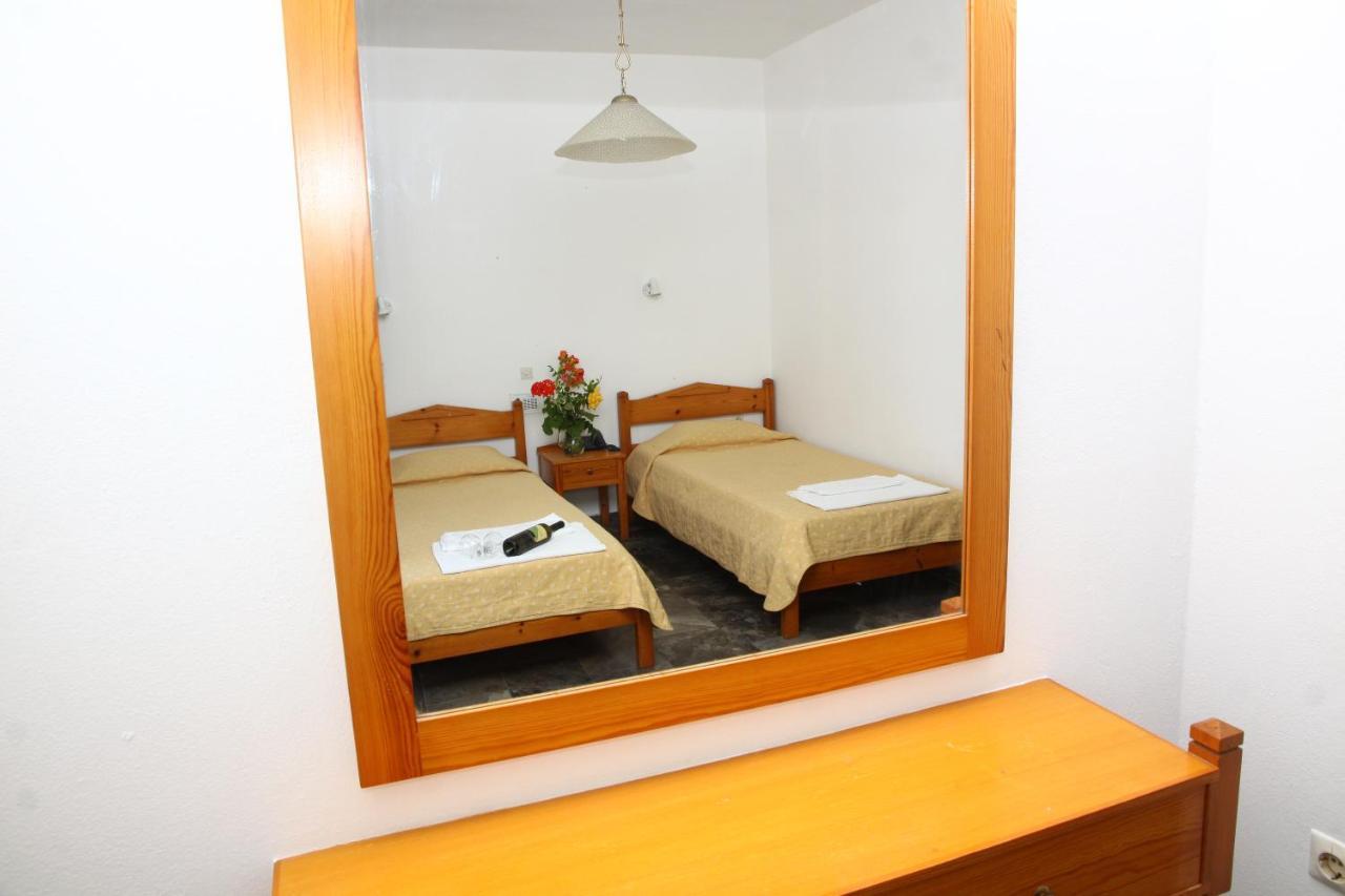 Camari Garden Hotel Apartments Йерані Екстер'єр фото